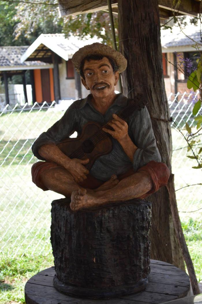 Humberto Escultor e Monumentos Taubaté Vale do Paraíba